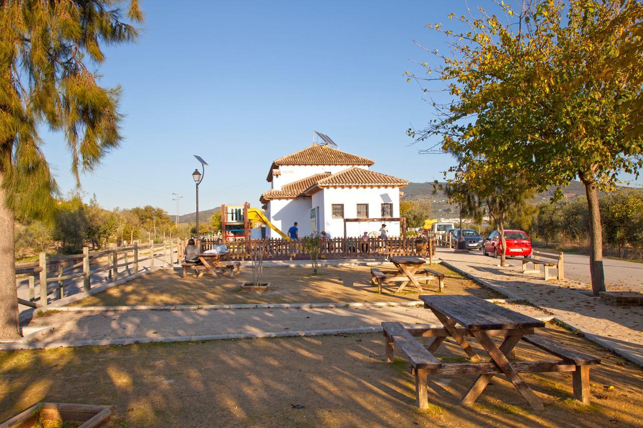 Hotel Puerta De La Sierra Puerto Serrano Exterior photo