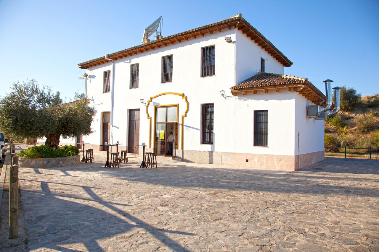 Hotel Puerta De La Sierra Puerto Serrano Exterior photo